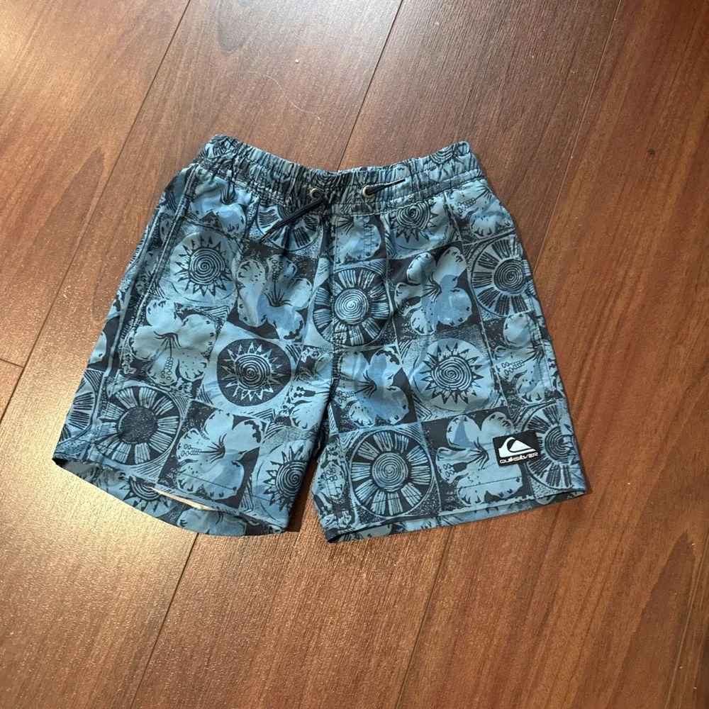 Boys 3pc Swim Trunks Lot Size 7/8 Quiksilver Abercrombie Tommy Bahama Blue Red